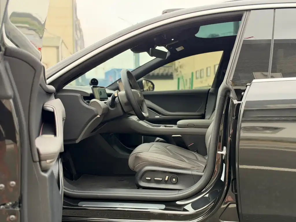 NIO ET5T — миниатюра 4