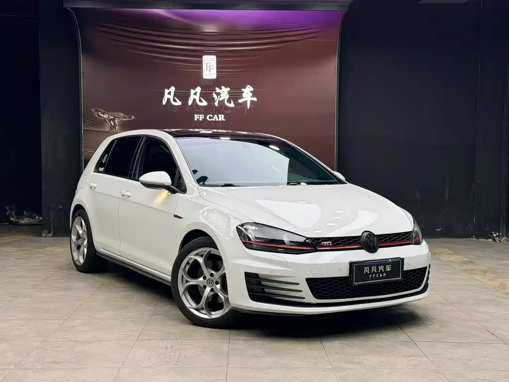Volkswagen Golf GTI