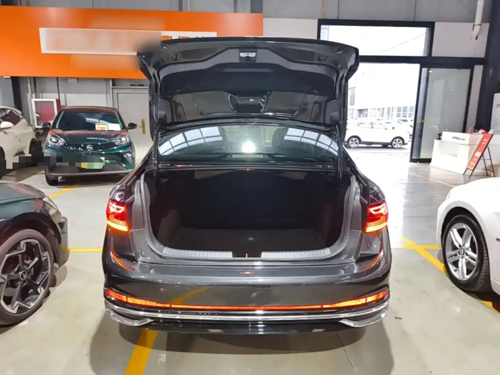 Volkswagen Sagitar — миниатюра 19