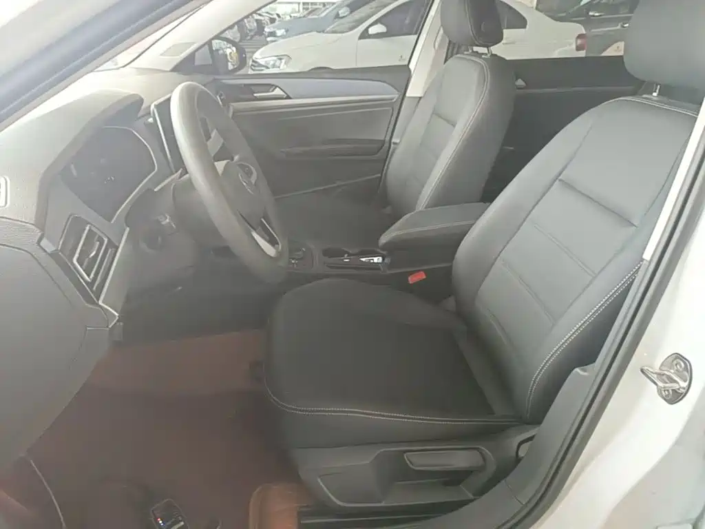 Volkswagen Lavida — миниатюра 15