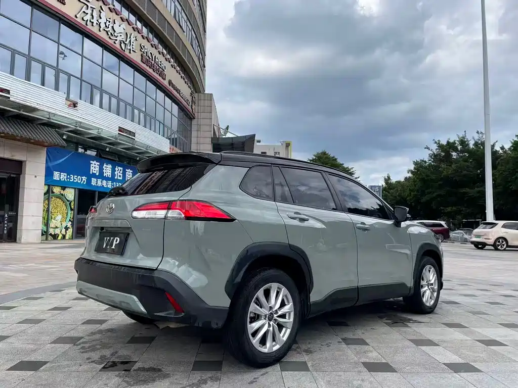 Toyota Corolla Cross — миниатюра 7