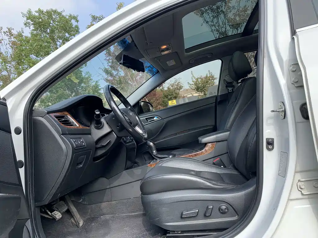 Hyundai Mistra — миниатюра 11