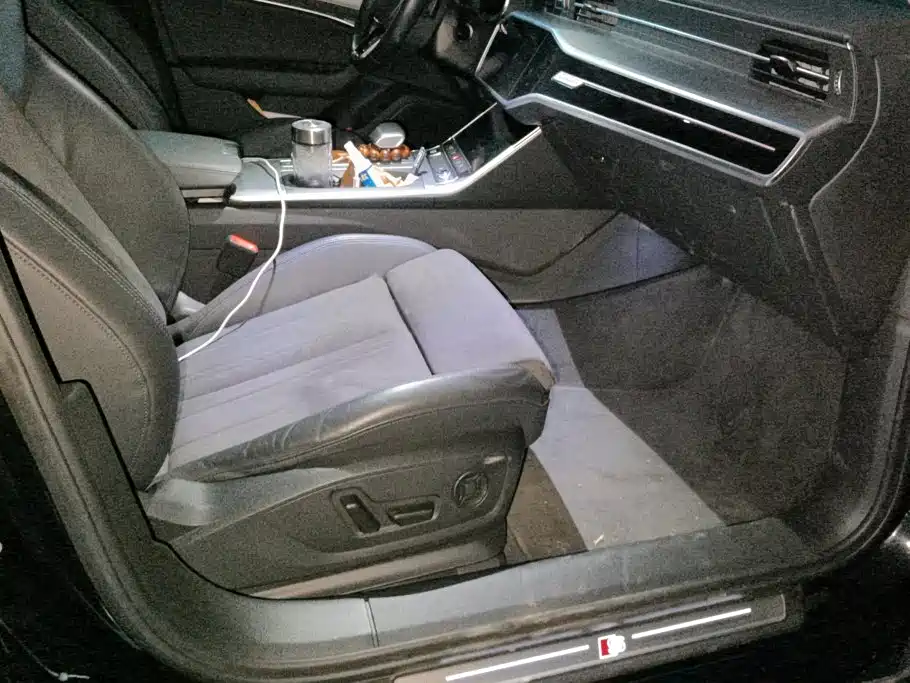 Audi A6 (Import) — миниатюра 8