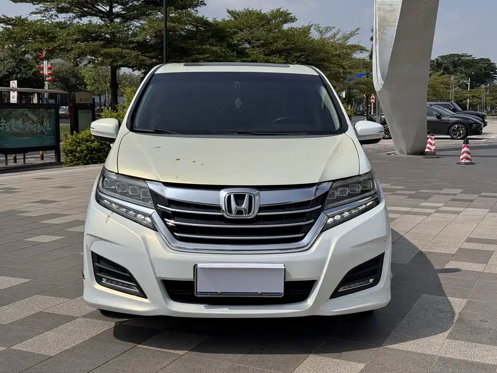 Honda Elysion — миниатюра 2