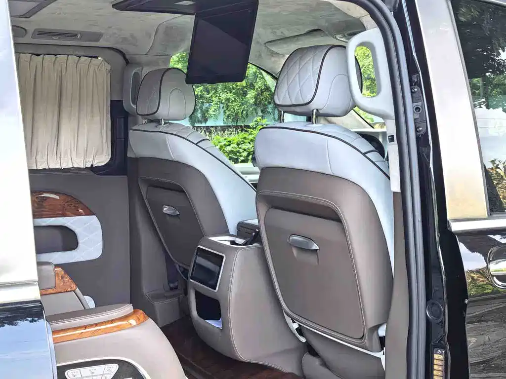 Mercedes-Benz Vito — миниатюра 7