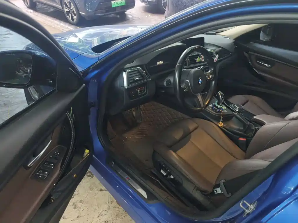 BMW 3 Series — миниатюра 12