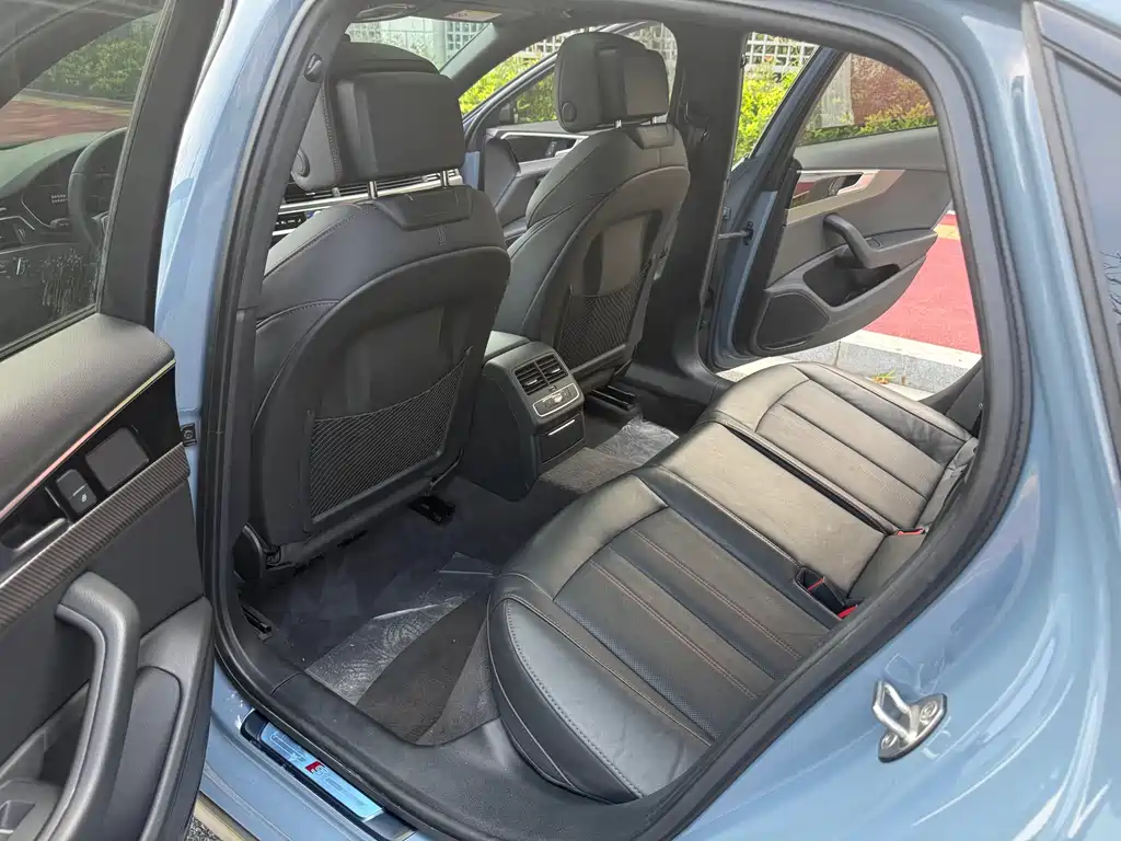 Audi A4L — миниатюра 9