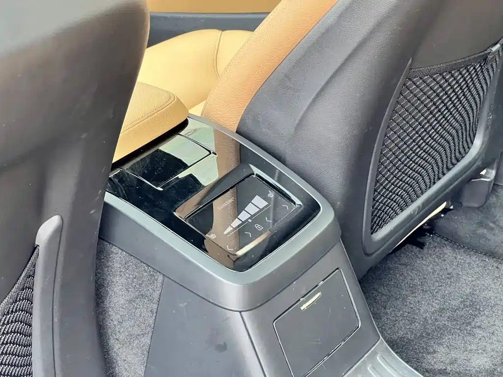 Volvo S90 PHEV — миниатюра 14