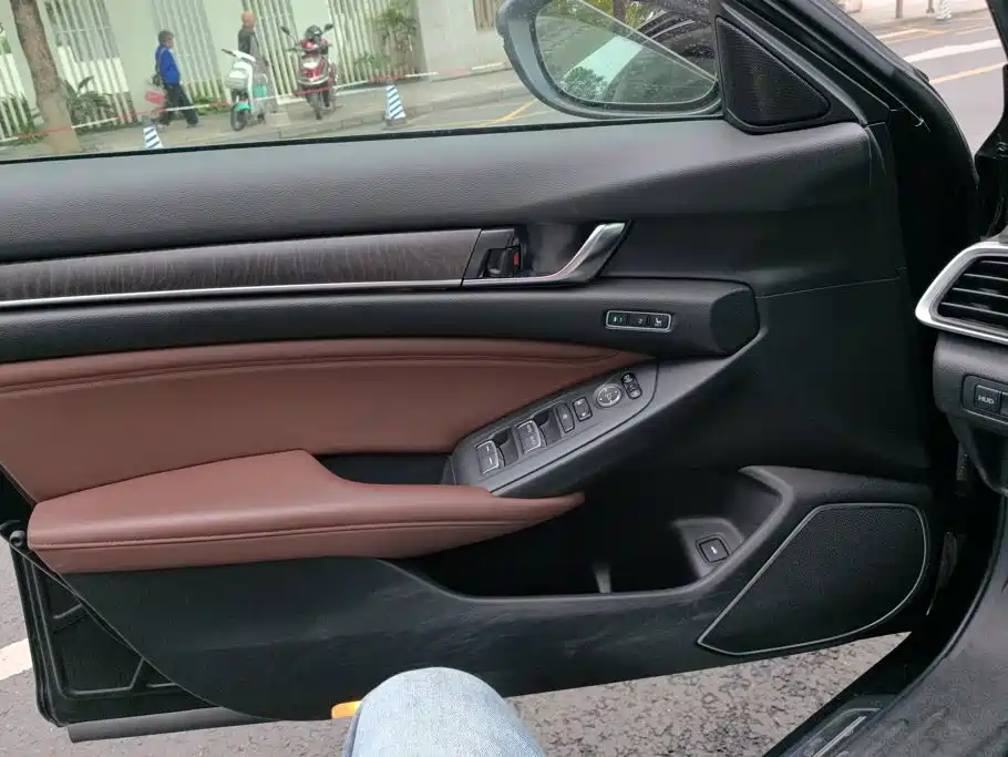 Honda Inspire — миниатюра 7