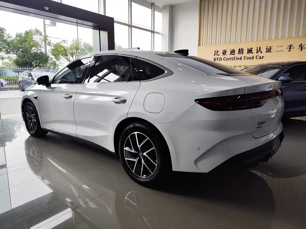 BYD Qin L — миниатюра 8