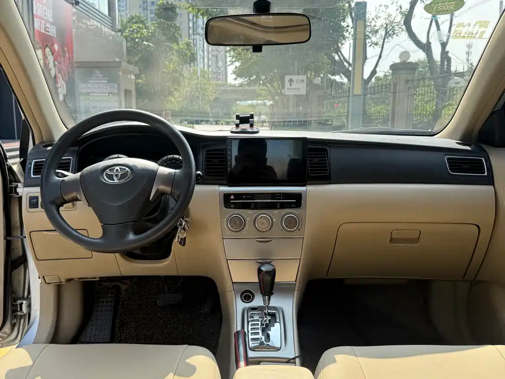 Toyota Corolla — миниатюра 8