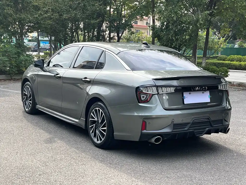Lynk & Co 03 — миниатюра 4