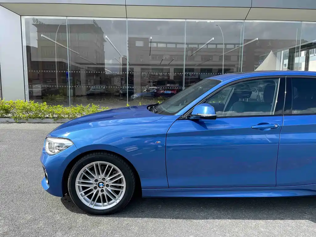 BMW 1 Series (Import) — миниатюра 5