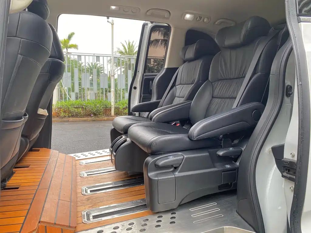 Honda Odyssey - фото 6