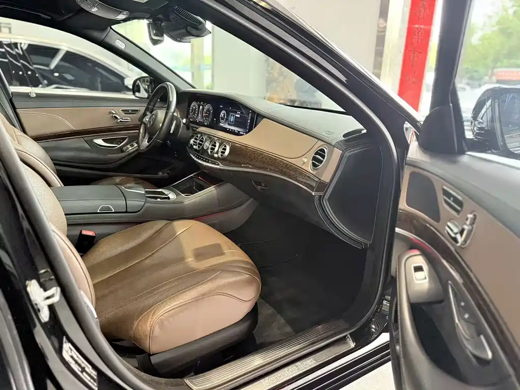 Mercedes-Benz S-Class — миниатюра 16