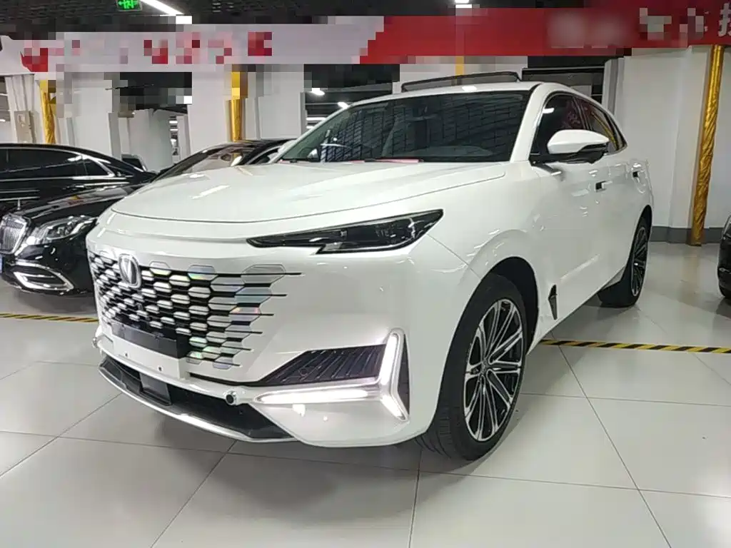 Changan UNI-K iDD — миниатюра 2