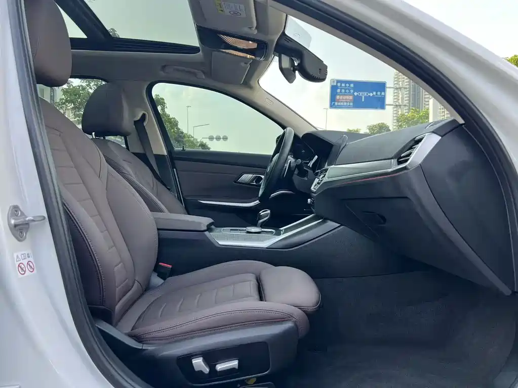 BMW 3 Series — миниатюра 16