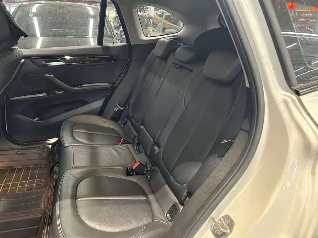 BMW X1 — миниатюра 11