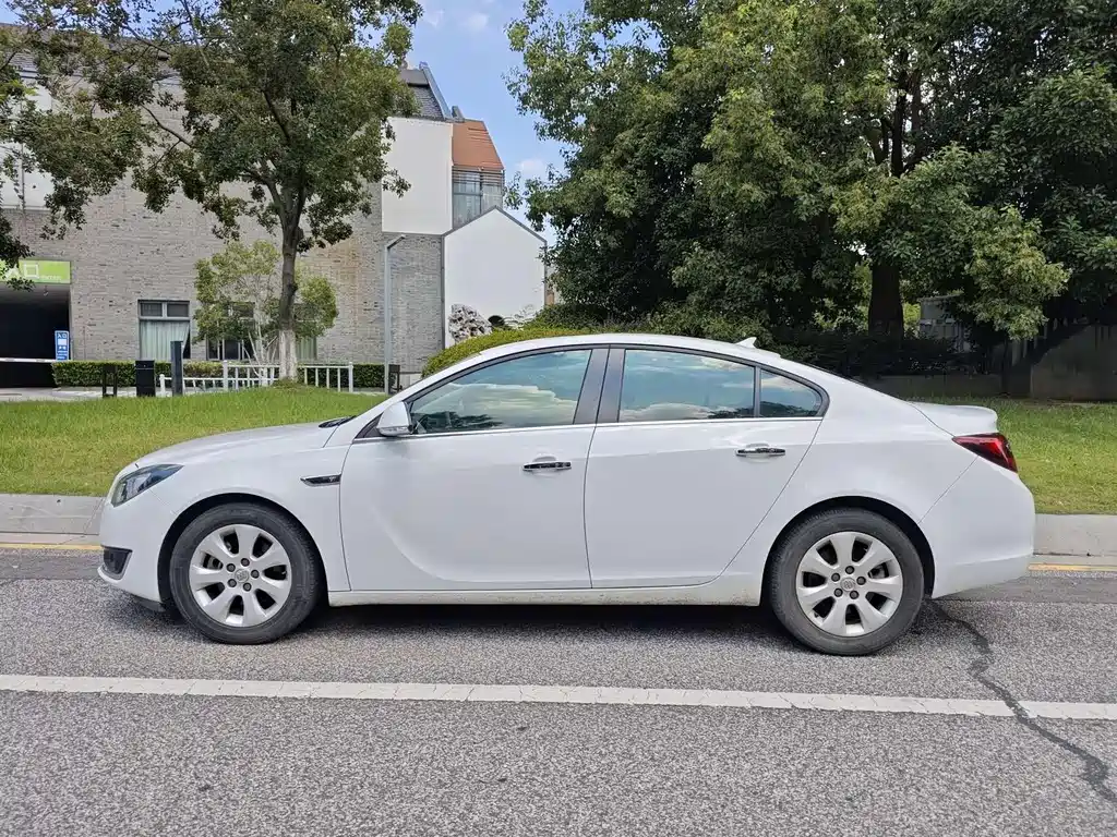 Buick Regal — миниатюра 5