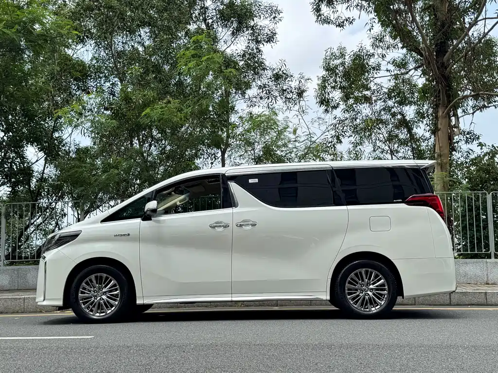 Toyota Alphard 2021 2.5L Premium
