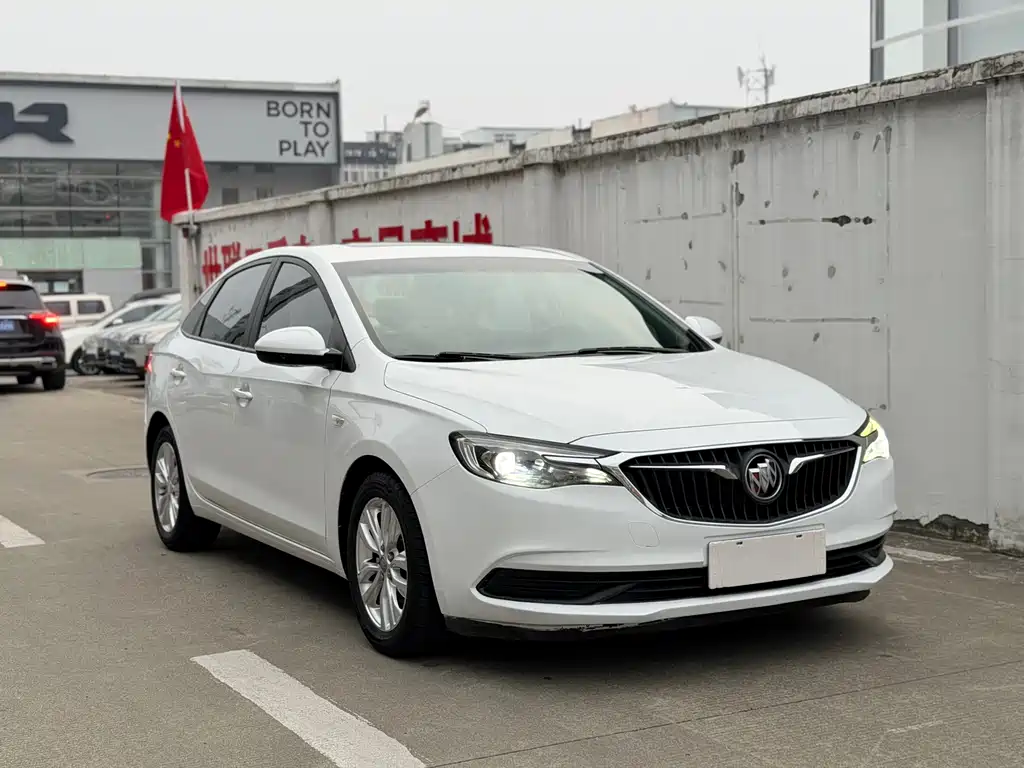 Buick Excelle — миниатюра 9