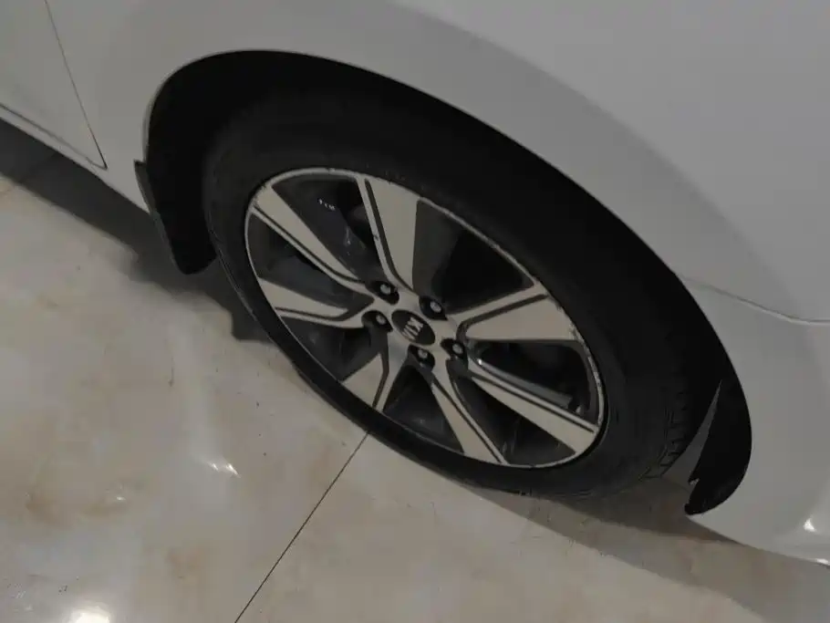 Kia K4 — миниатюра 6