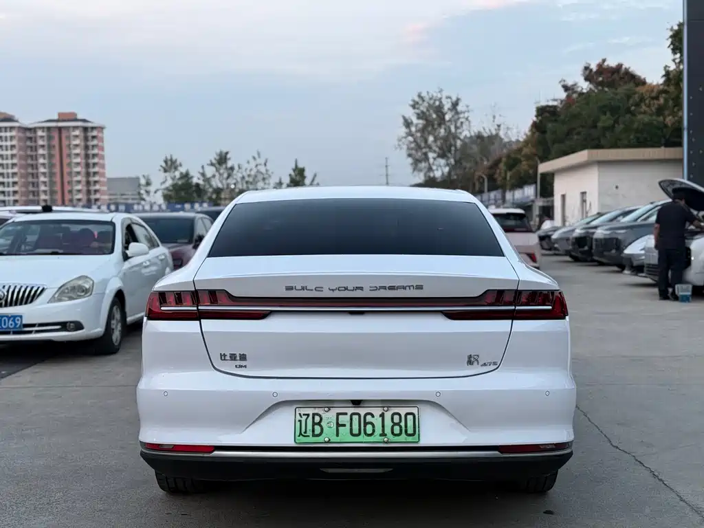 BYD Han — миниатюра 10