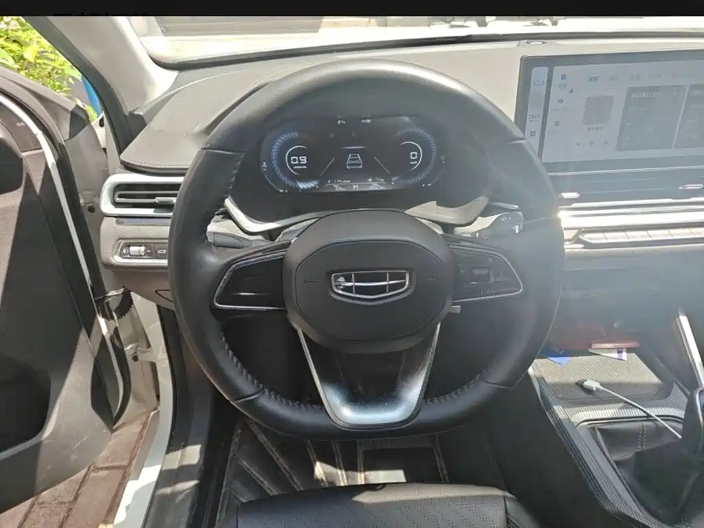 Geely Emgrand - фото 12