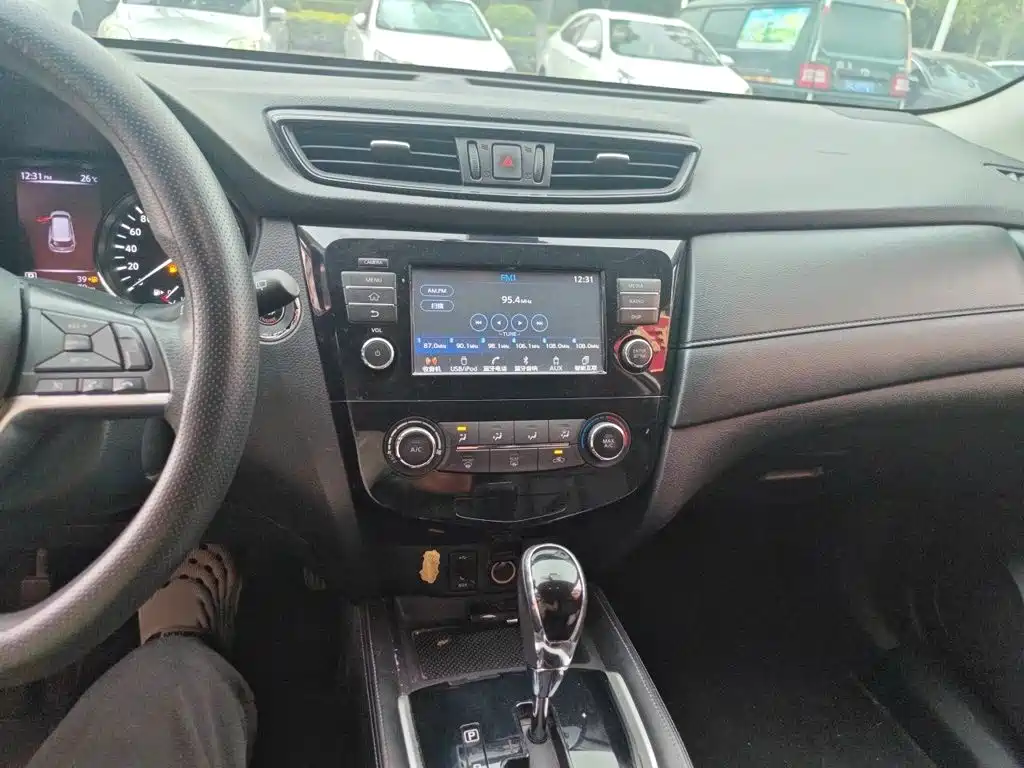 Nissan X-Trail — миниатюра 6