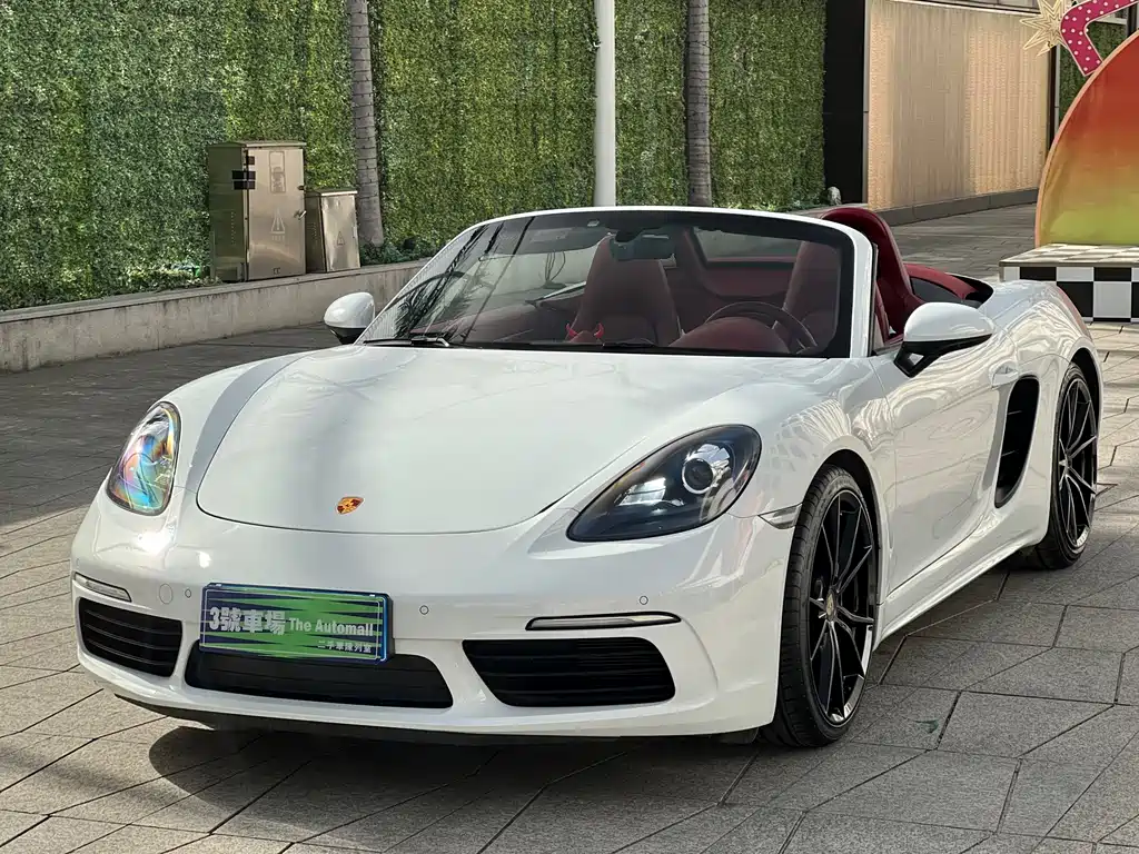 PORSCHE 718