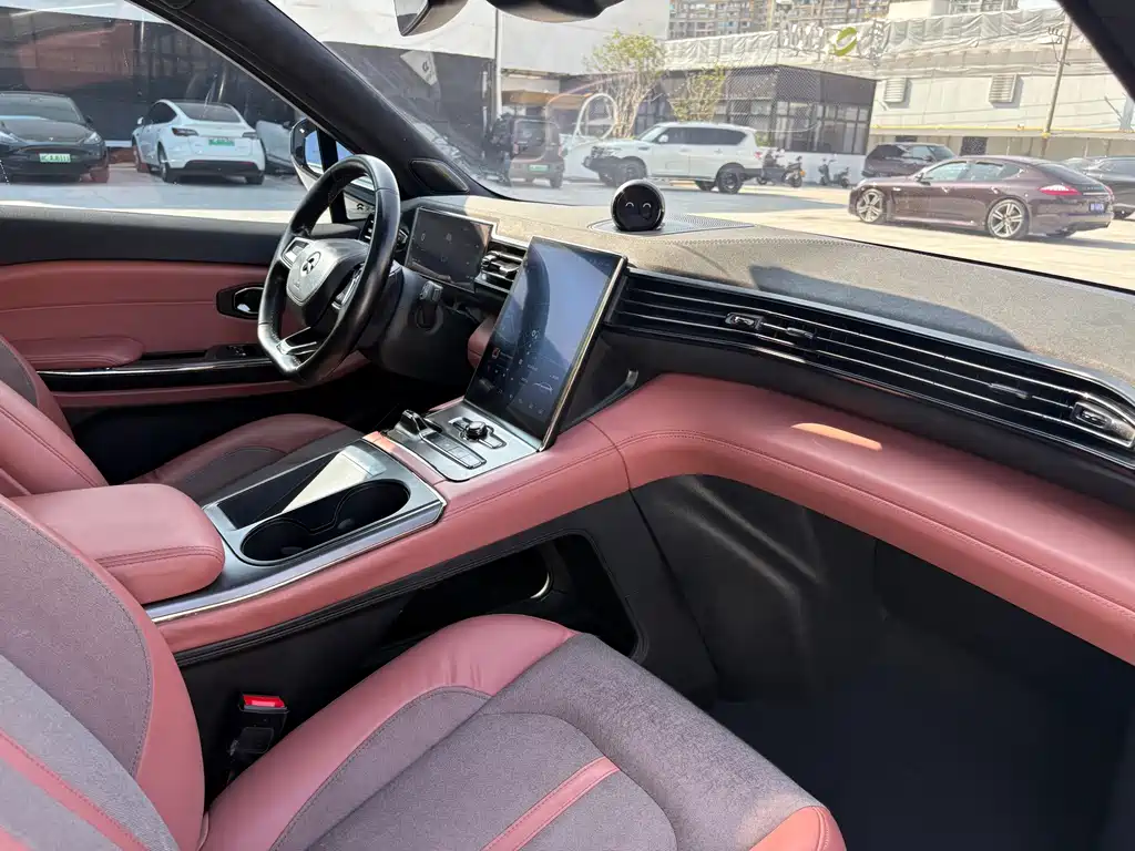 NIO EC6 — миниатюра 12