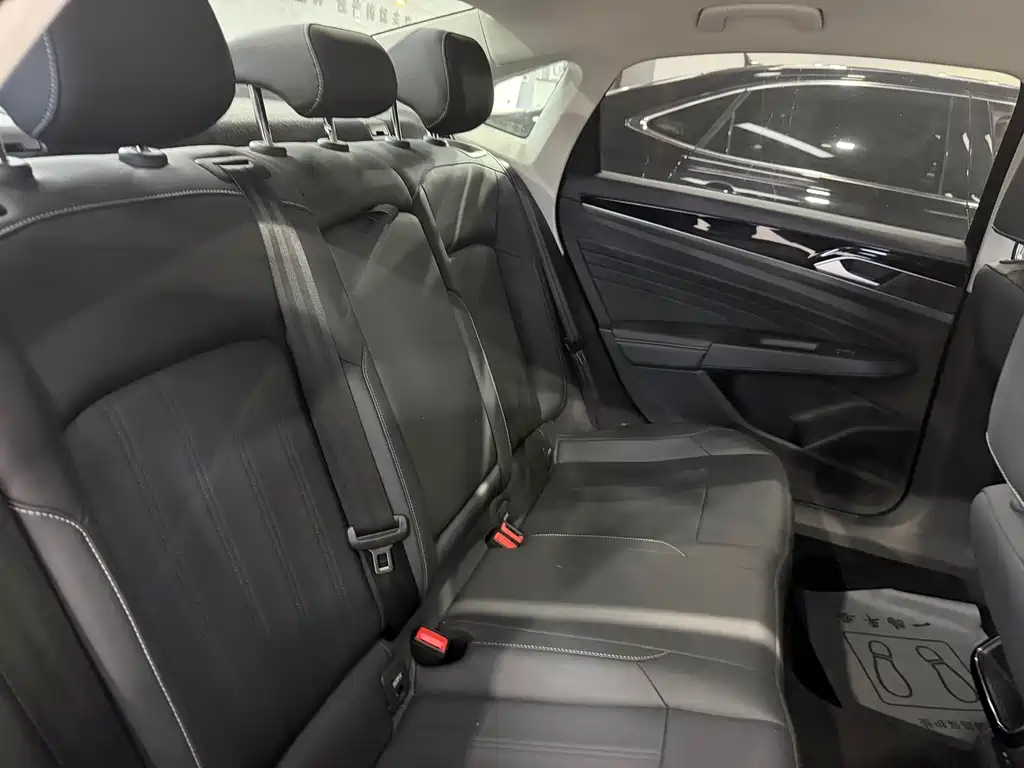 Volkswagen Passat — миниатюра 13