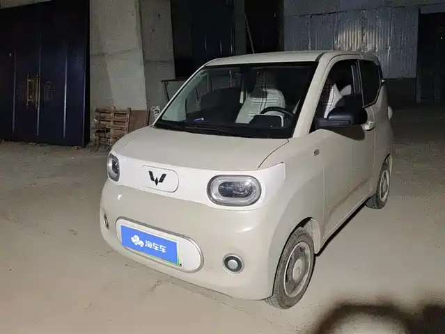 WULING AUTOMOBILE HONGGUANG MINIEV 2025
