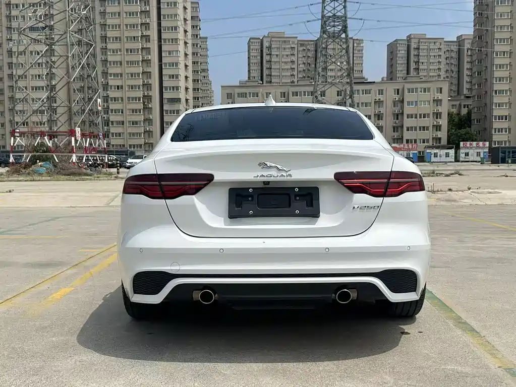 Jaguar XEL 2022 2.0T 250PS R-DYNAMIC S Sport