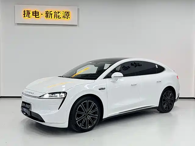 HONGMENG ZHIXING WISDOM WORLD R7 2024