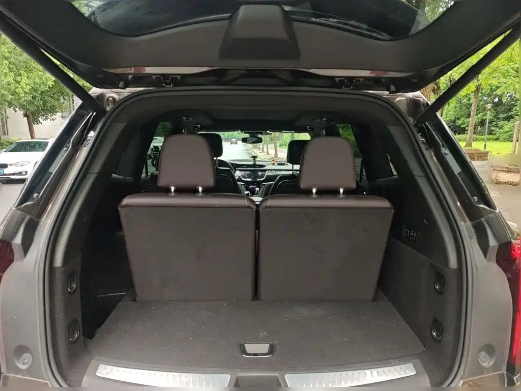 Cadillac XT6 — миниатюра 10
