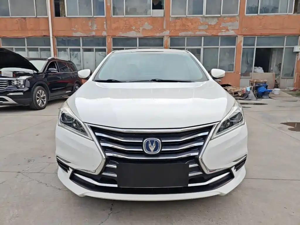 Changan Eado DT — миниатюра 3