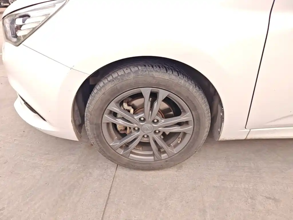 Changan Eado DT — миниатюра 23