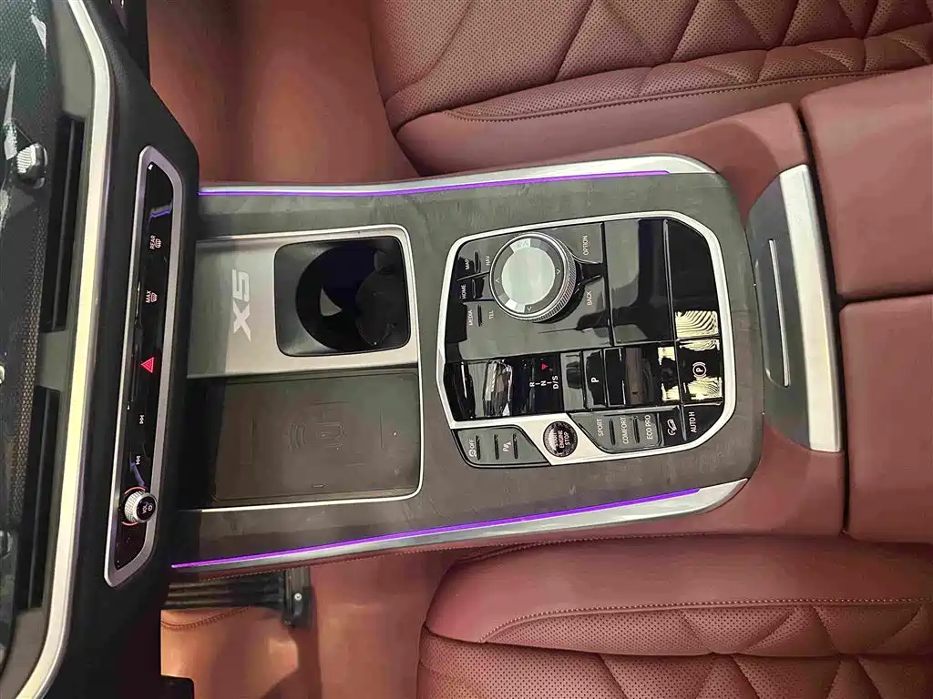 BMW X5 — миниатюра 12