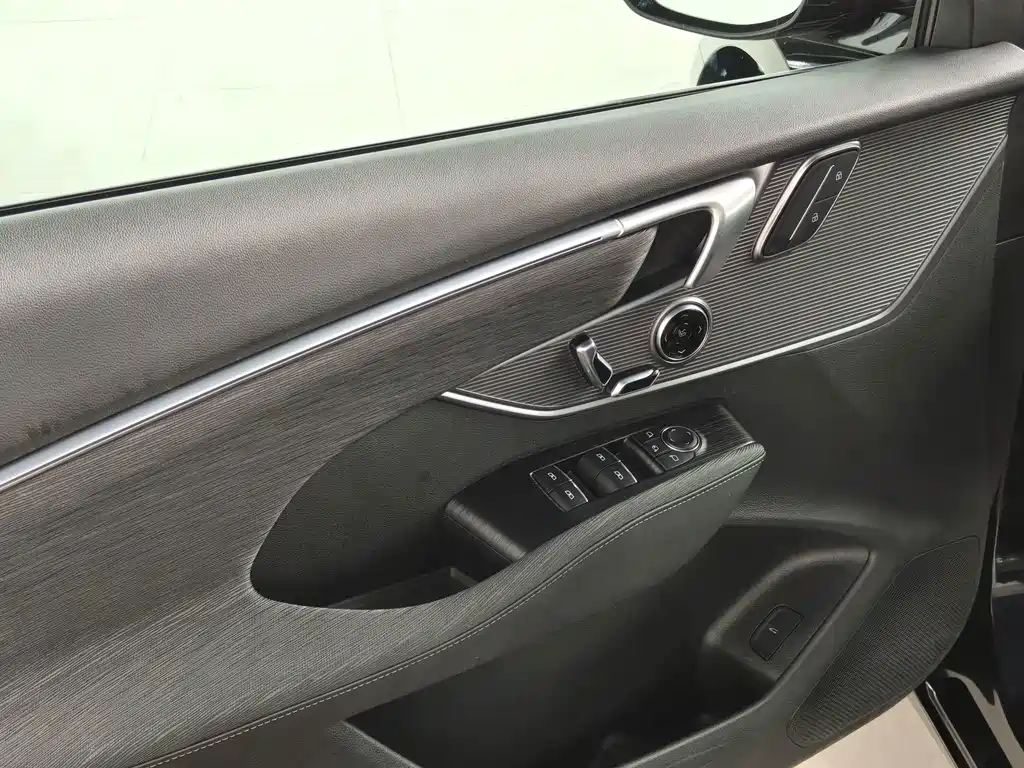 Buick LaCrosse — миниатюра 13