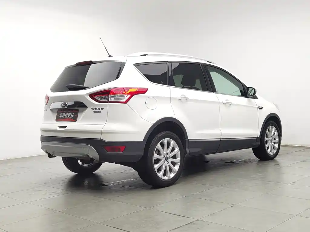 Ford Kuga — миниатюра 2