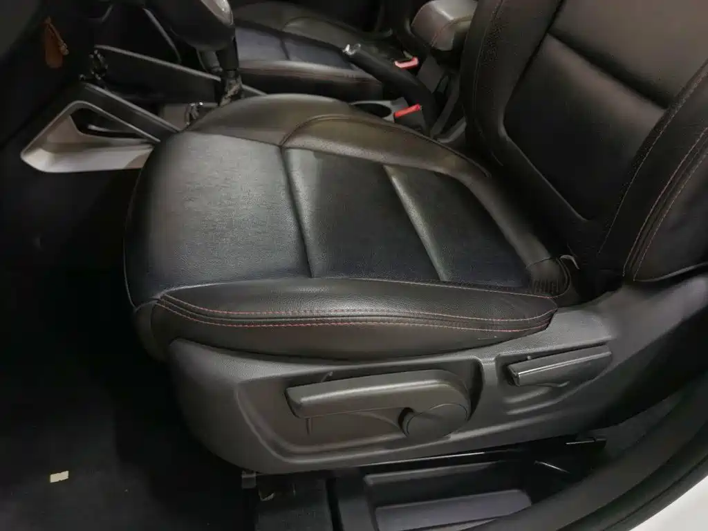 Changan CS35 — миниатюра 20