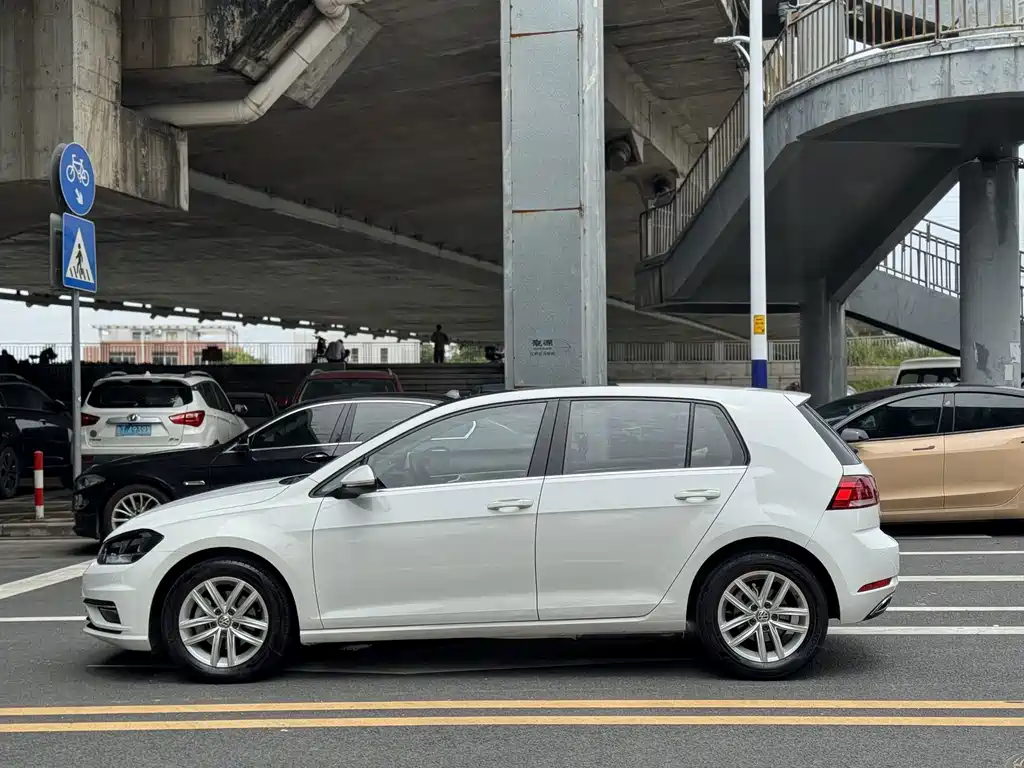 Volkswagen Golf — миниатюра 7