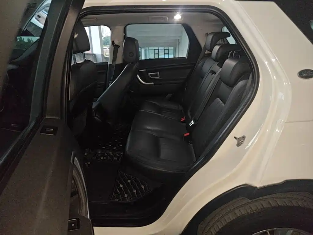 Land Rover Discovery Sport — миниатюра 20