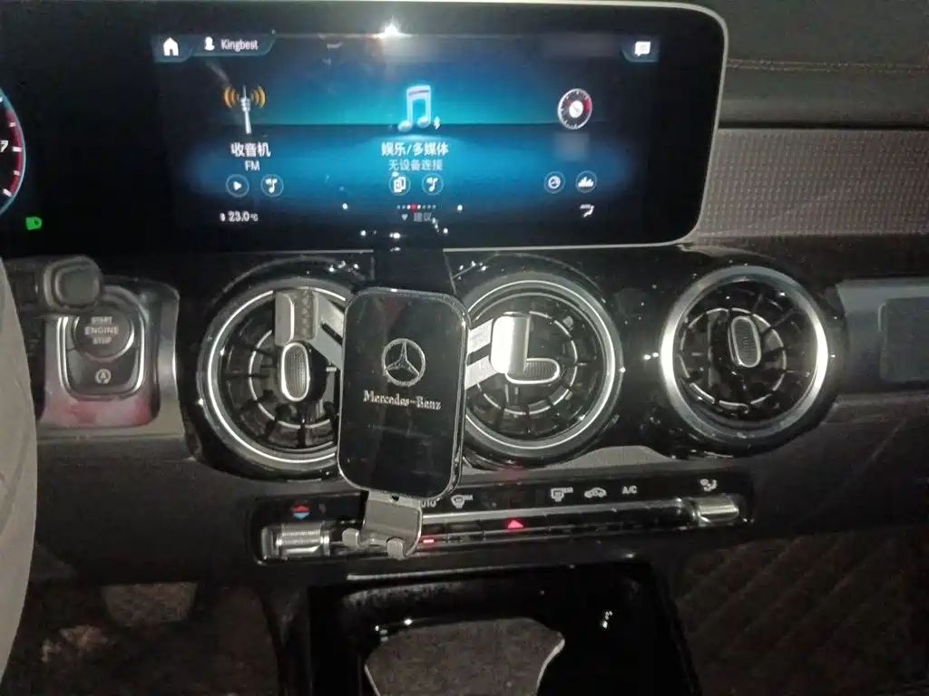 Mercedes-Benz GLB — миниатюра 6