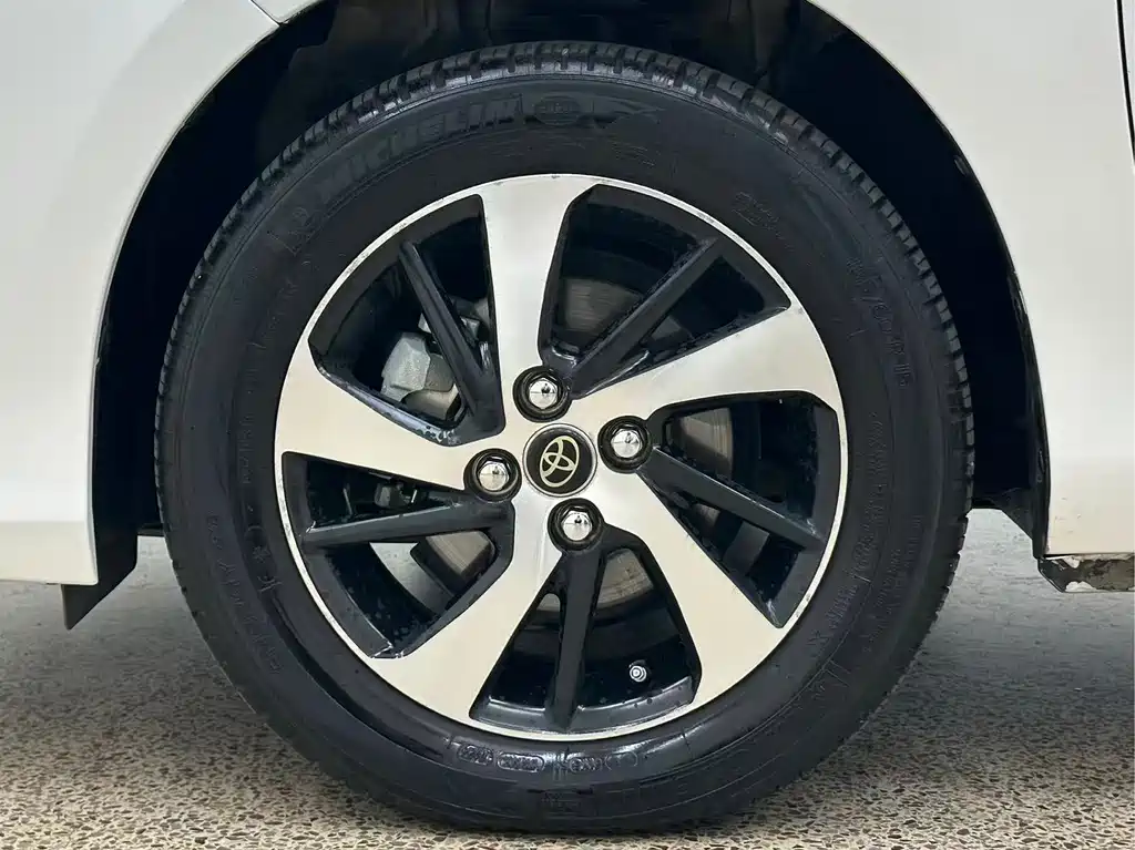 Toyota Yaris L — миниатюра 11