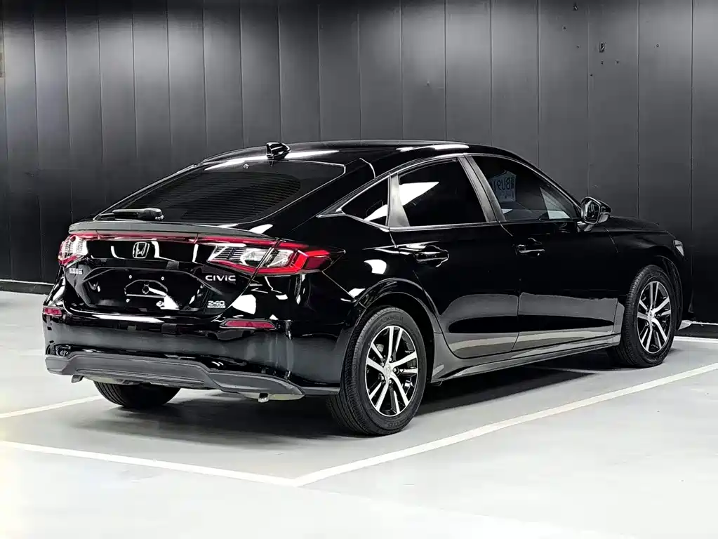 Honda Civic — миниатюра 13