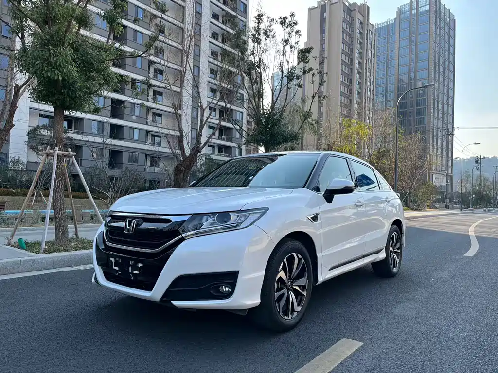 HONDA UR V