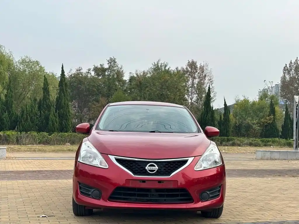 Nissan Tiida — миниатюра 2
