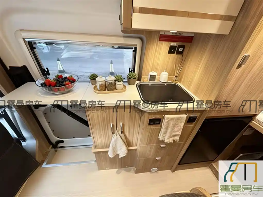 MAXUS V90 RV — миниатюра 10